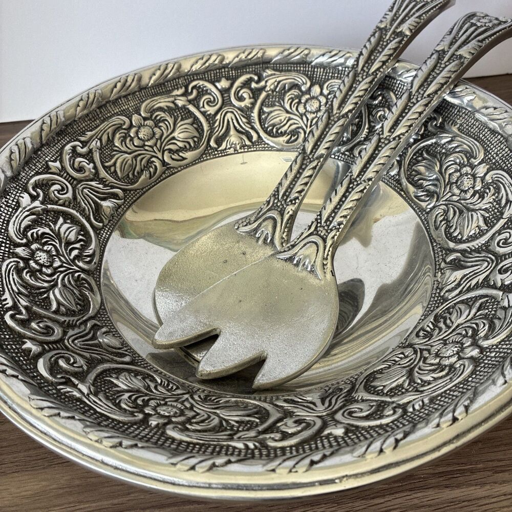 Vintage Wilton Armetale William & Mary Medium Bowl, Salad Servers, Mexico